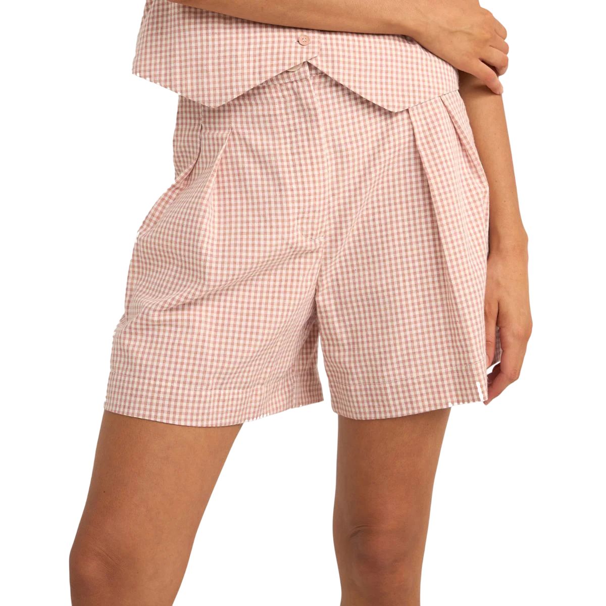 Short Dama